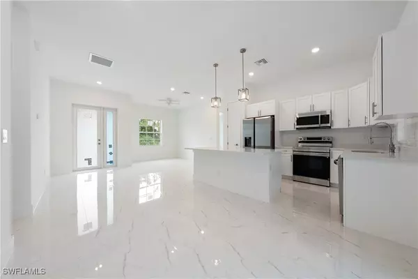 Lehigh Acres, FL 33971,3005 8th ST W
