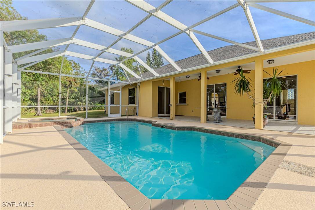 Naples, FL 34117,3611 17th AVE SW