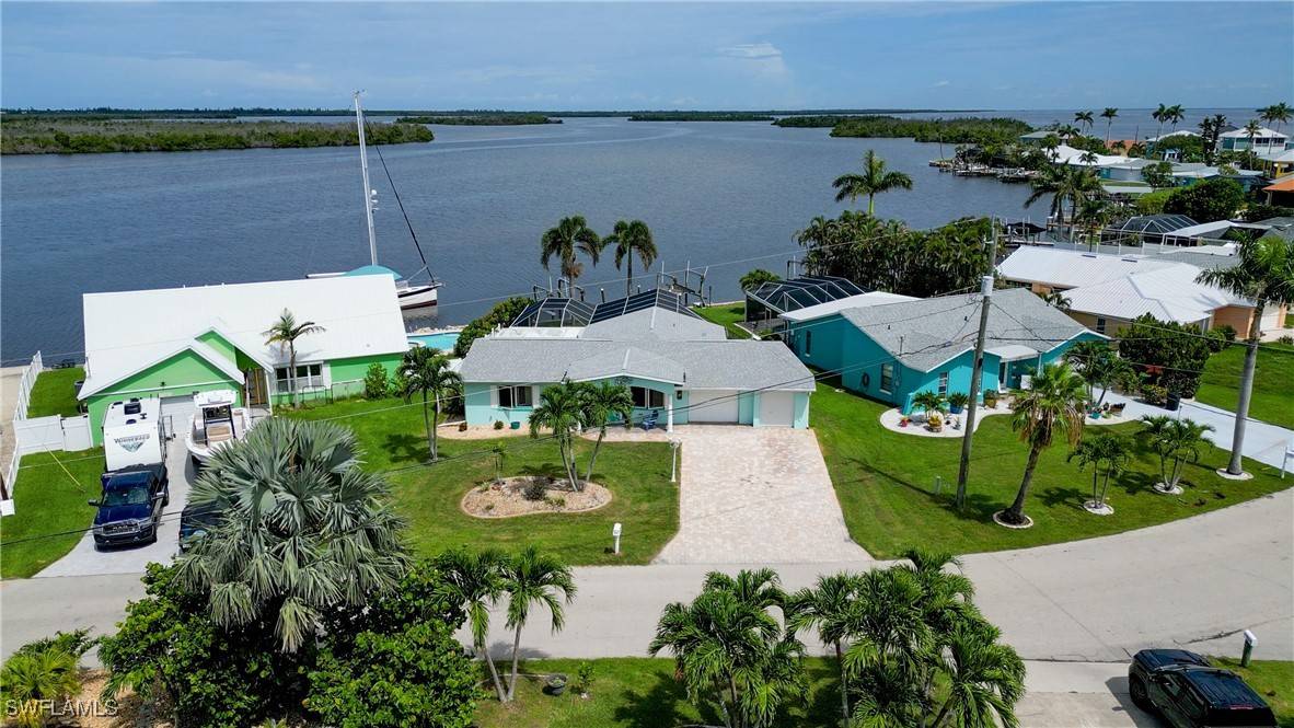 11803 Island AVE, Matlacha, FL 33993
