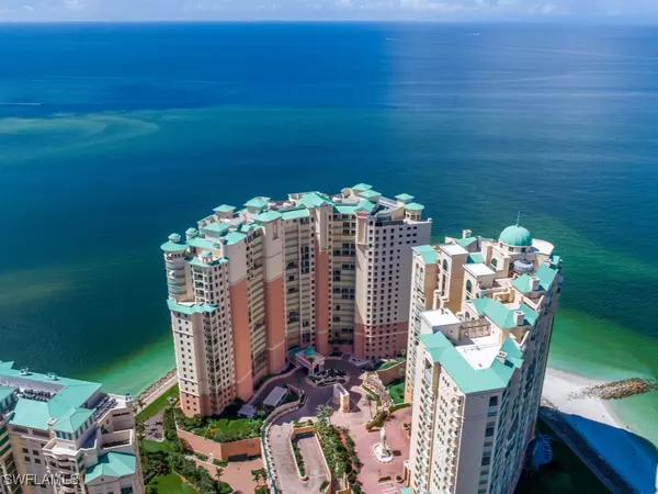 Marco Island, FL 34145,970 Cape Marco DR #605