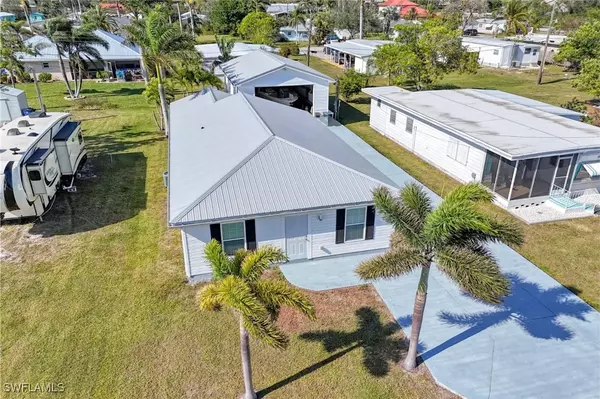 Fort Myers, FL 33908,16080 Siesta DR