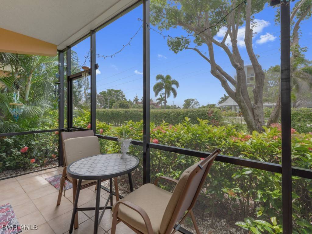 Marco Island, FL 34145,27 Greenbrier ST #109