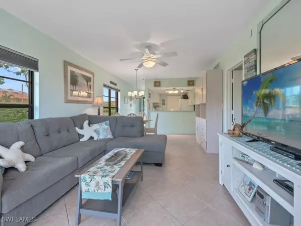 Marco Island, FL 34145,27 Greenbrier ST #109