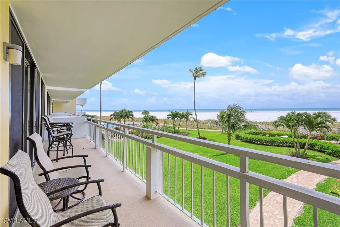 Marco Island, FL 34145,180 Seaview CT #215