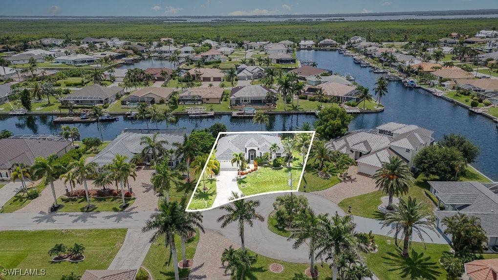 4012 SW 28th PL, Cape Coral, FL 33914