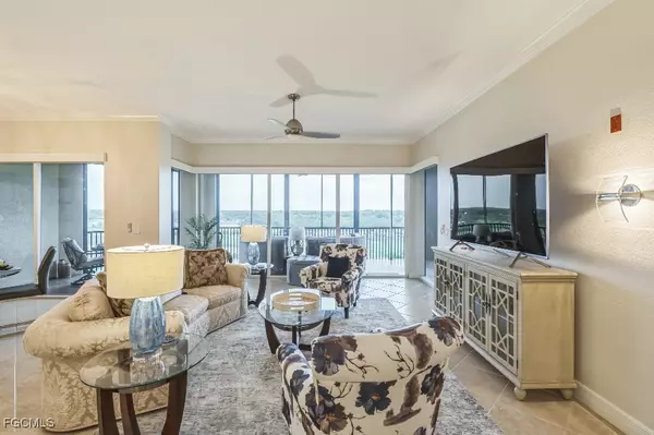 Naples, FL 34119,560 El Camino Real #1503
