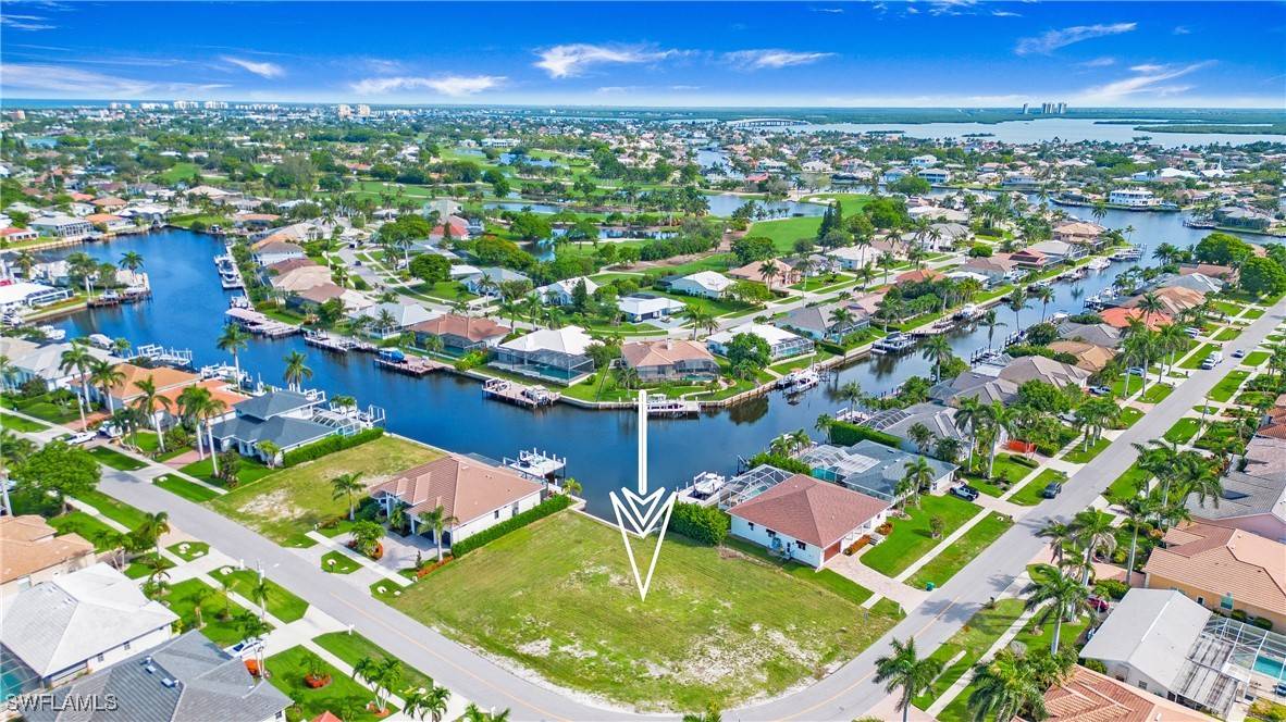 1540 Buccaneer CT, Marco Island, FL 34145