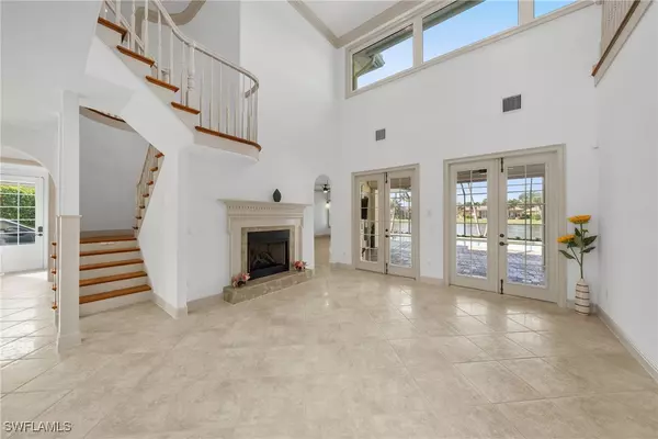 Naples, FL 34109,4009 Treadwater CT