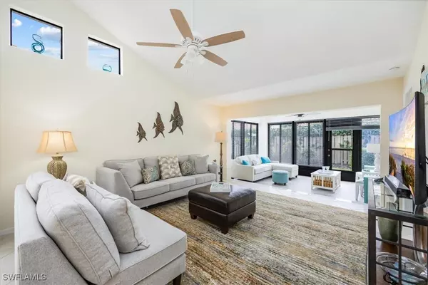 Naples, FL 34108,833 Reef Point CIR