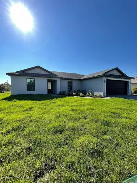 861 Winwood CIR, Fort Myers, FL 33913