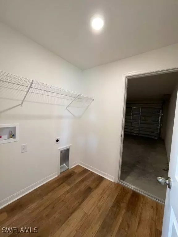 Fort Myers, FL 33913,861 Winwood CIR