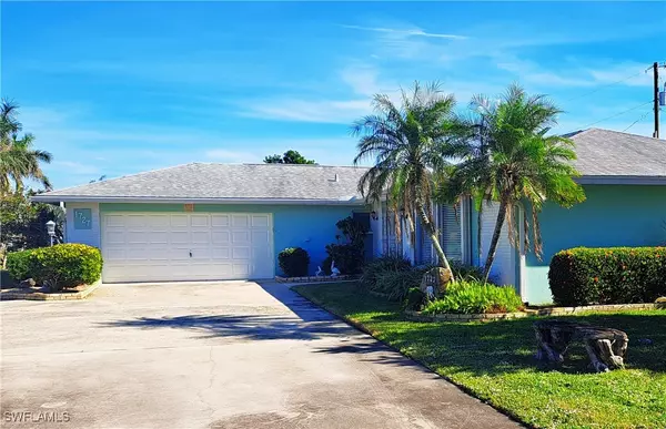 North Fort Myers, FL 33903,1727 Lakeview BLVD