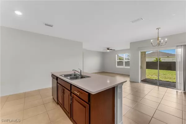 Cape Coral, FL 33993,429 NW 3rd LN