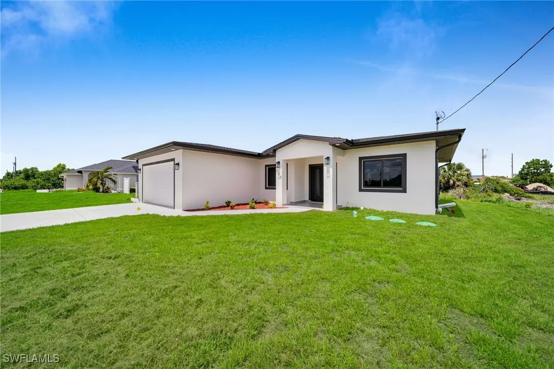 Lehigh Acres, FL 33974,714 Euston AVE S