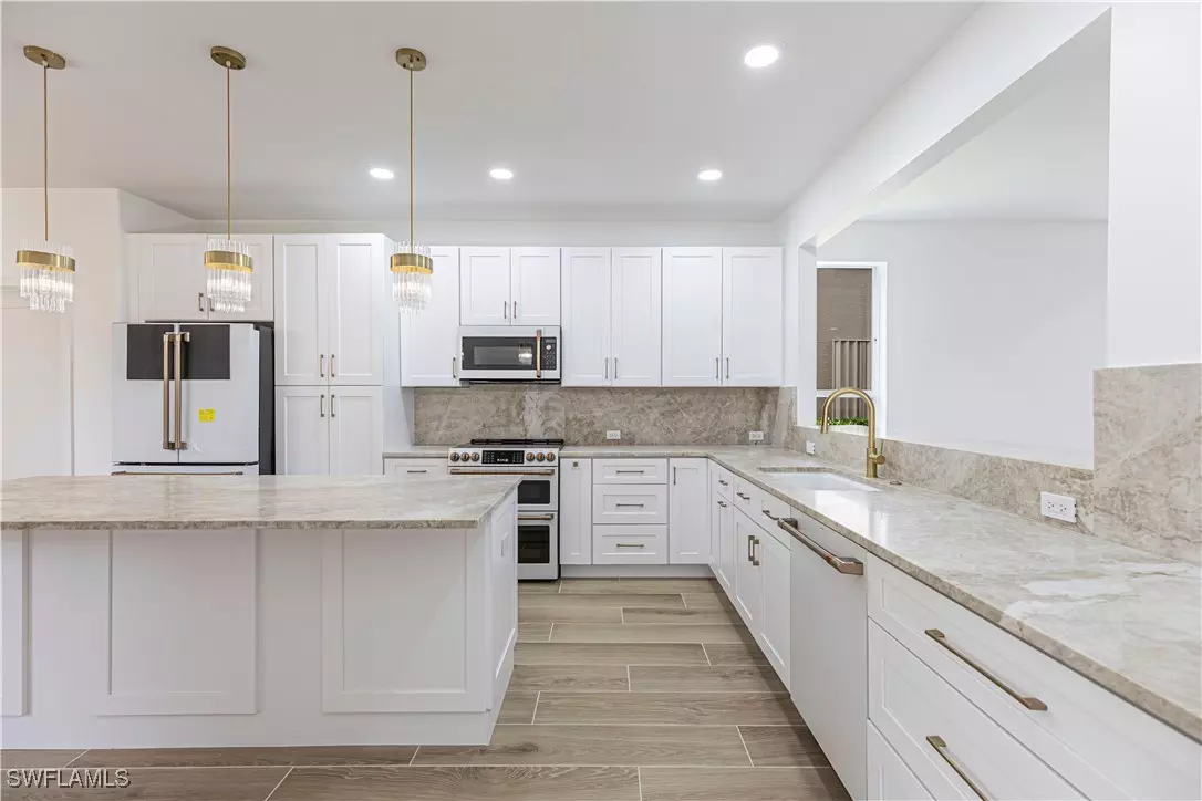 Naples, FL 34109,9217 Troon Lakes DR