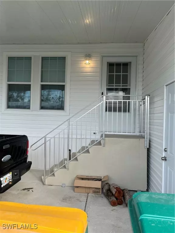 Naples, FL 34114,240 Ocean Reef LN