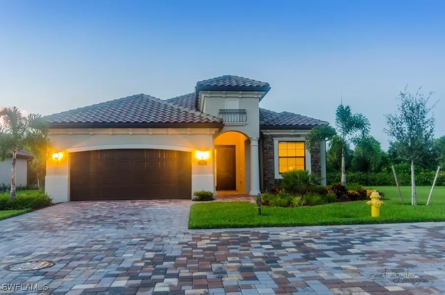 9230 Veneto PL #33AB, Naples, FL 34113