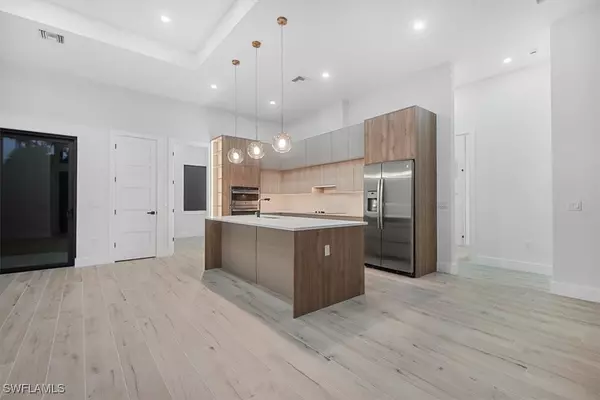 Naples, FL 34120,2660 18 AVE NE