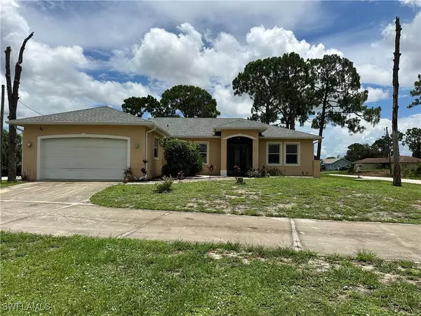 4908 Lee CIR N, Lehigh Acres, FL 33971