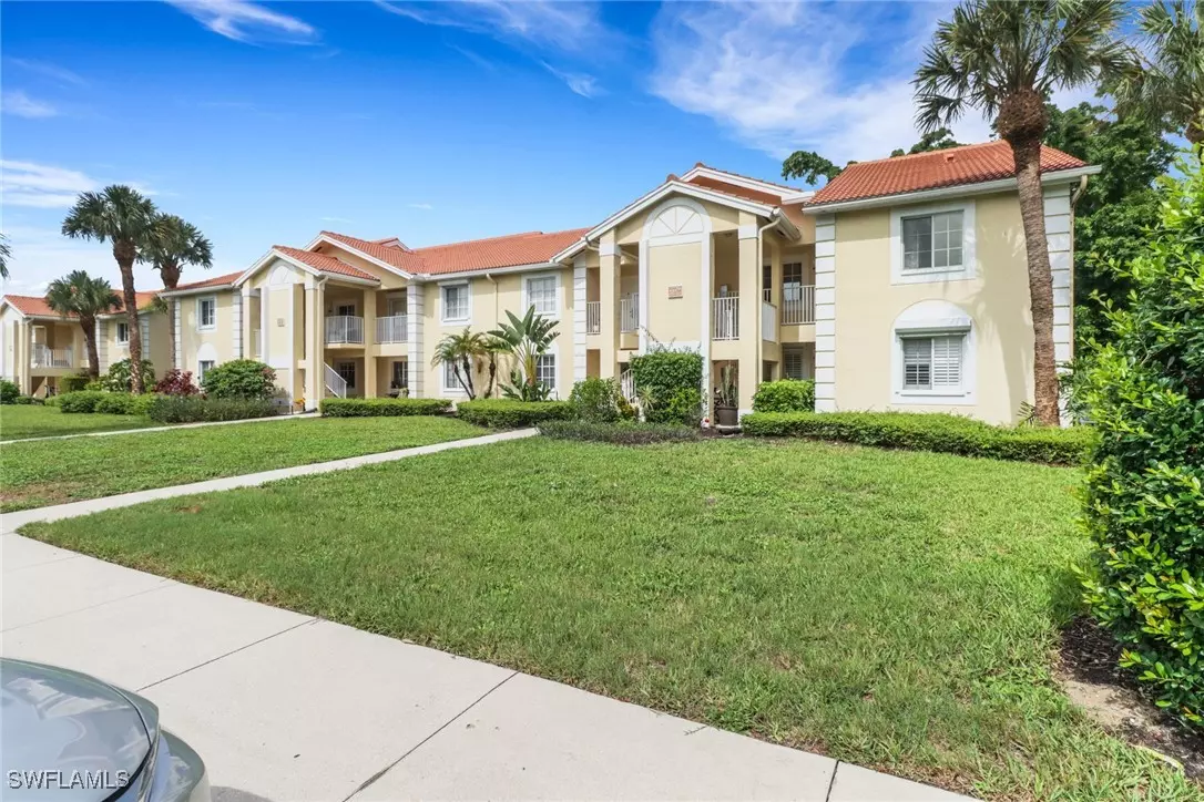 Naples, FL 34109,7779 Jewel LN #103