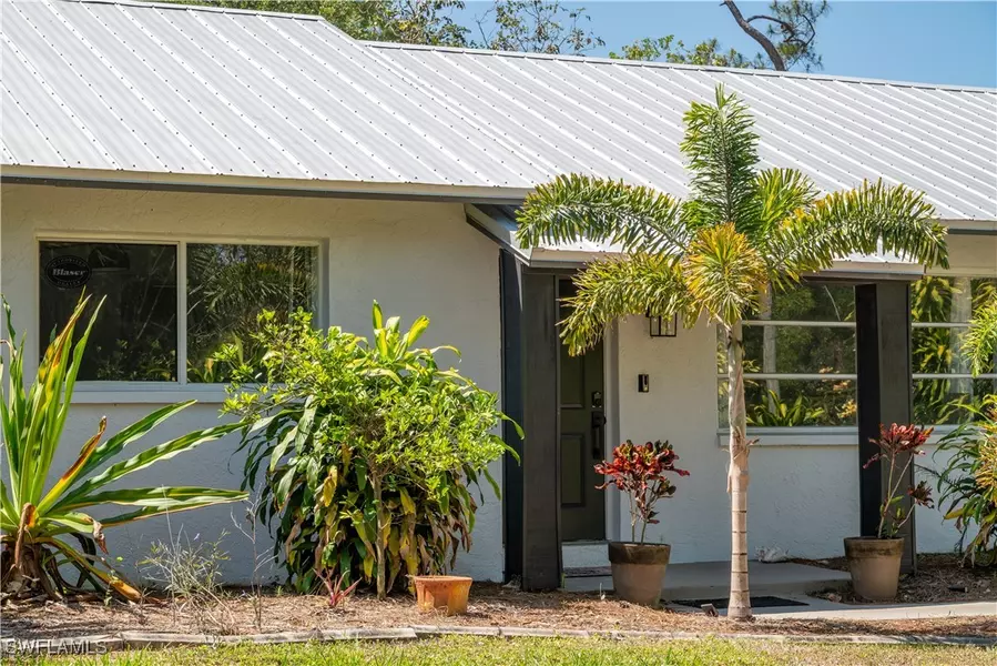 5870 Star Grass LN, Naples, FL 34116