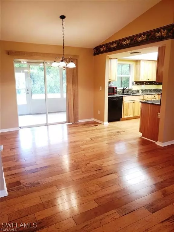 Cape Coral, FL 33990,306 SE 21st ST