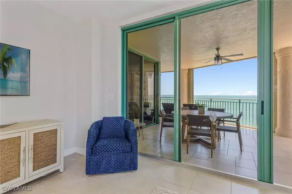 Marco Island, FL 34145,980 Cape Marco DR #1408