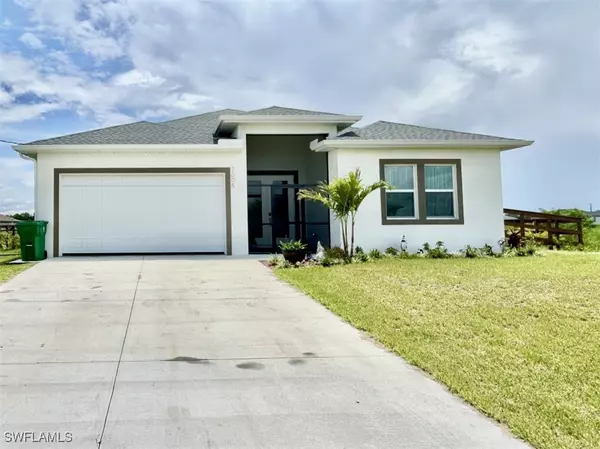7005 Berwick CIR, Labelle, FL 33935