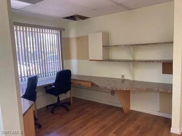Marco Island, FL 34145,960 Chalmer DR #106