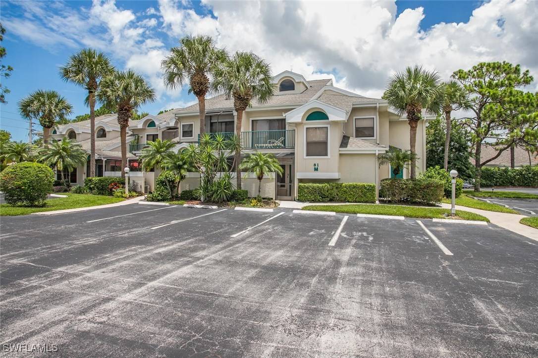 81 EMERALD WOODS DR #M8, Naples, FL 34108-0503