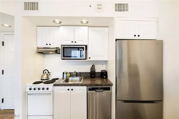 Fort Myers Beach, FL 33931,8771 Estero BLVD #607