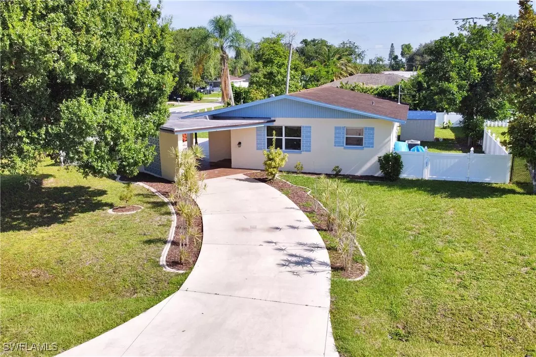 Fort Myers, FL 33905,13802 3rd ST