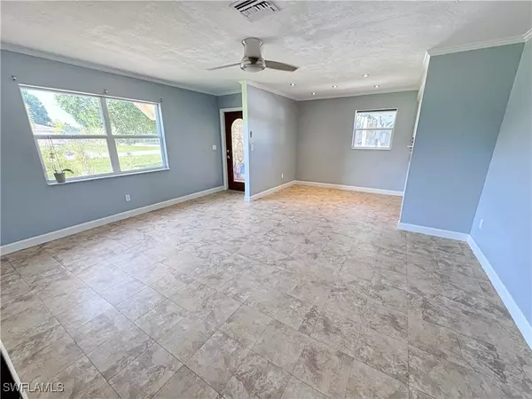 Fort Myers, FL 33905,13802 3rd ST
