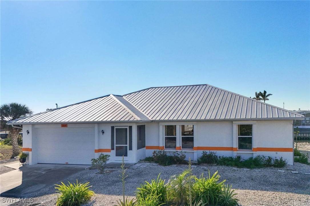 3891 Galt Island AVE, St James City, FL 33956