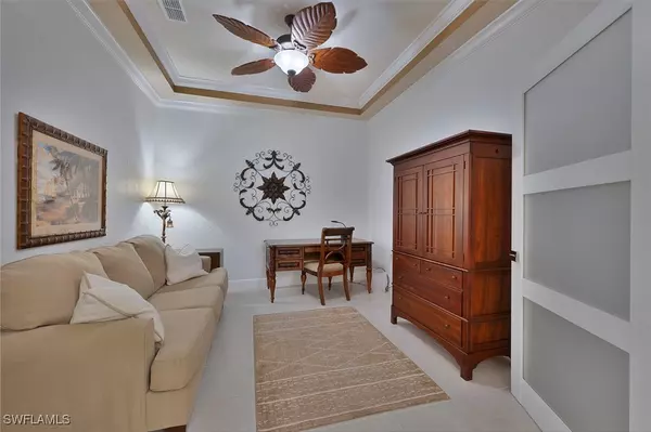 Naples, FL 34112,4844 Hampshire CT #305