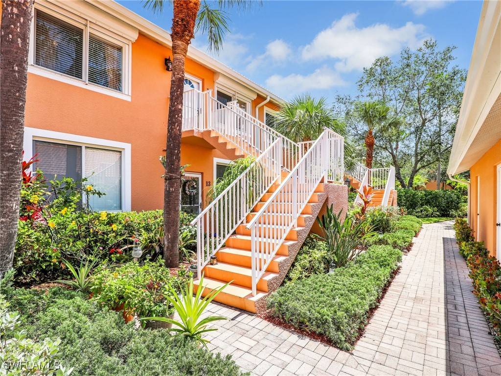 Naples, FL 34114,6790 Beach Resort DR #14