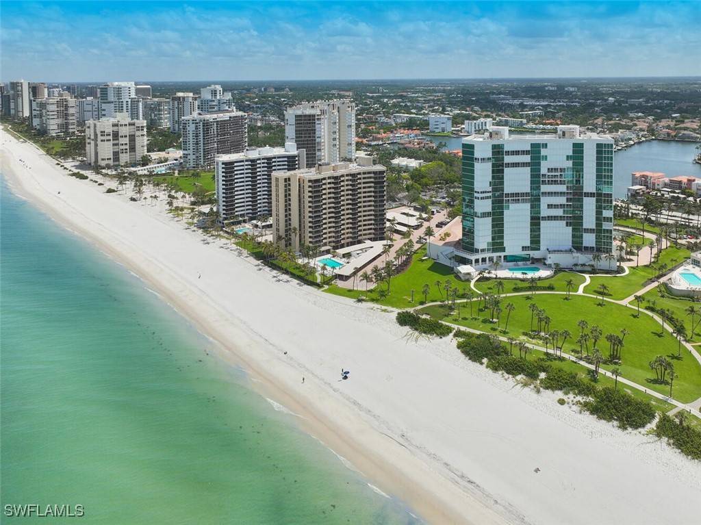 Naples, FL 34103,3991 Gulf Shore BLVD N #904