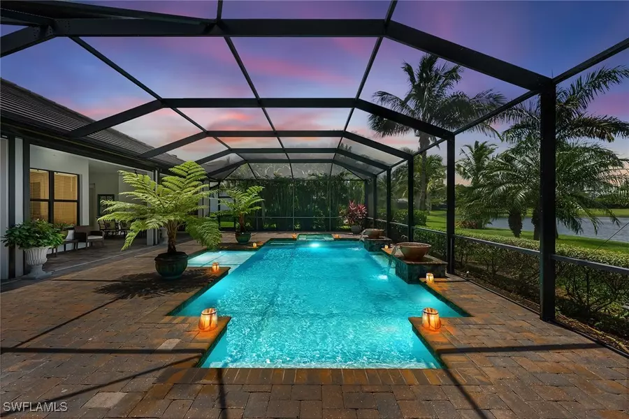 2258 Somerset PL, Naples, FL 34120