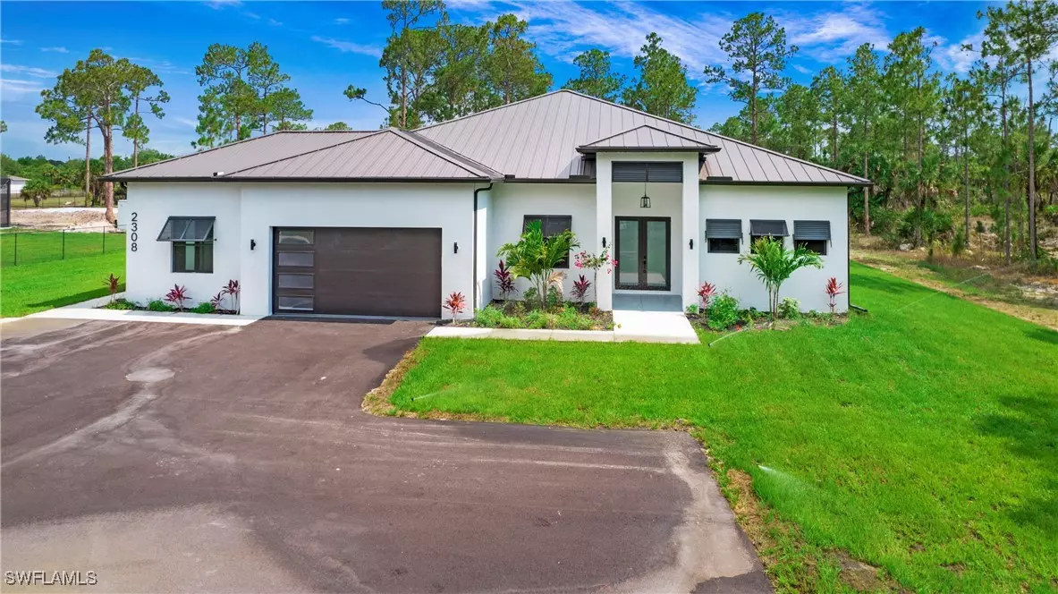 Naples, FL 34117,2308 6th AVE SE