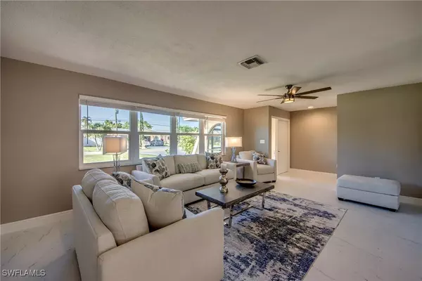 Cape Coral, FL 33990,1127 SE 16th ST