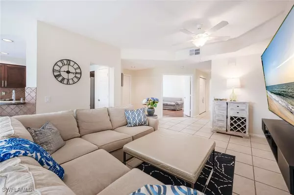 Naples, FL 34109,7762 Gardner DR #102