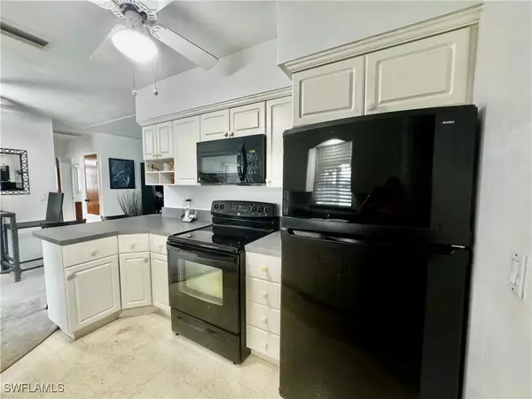 Fort Myers, FL 33919,1427 Charles RD