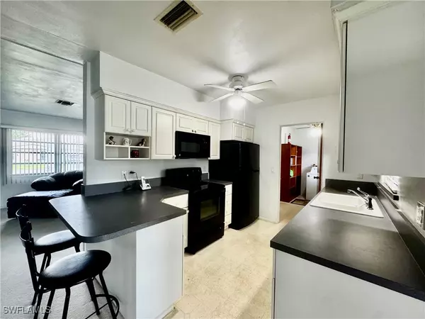 Fort Myers, FL 33919,1427 Charles RD