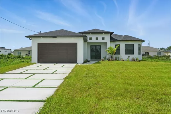 720 Clancy ST E, Lehigh Acres, FL 33974