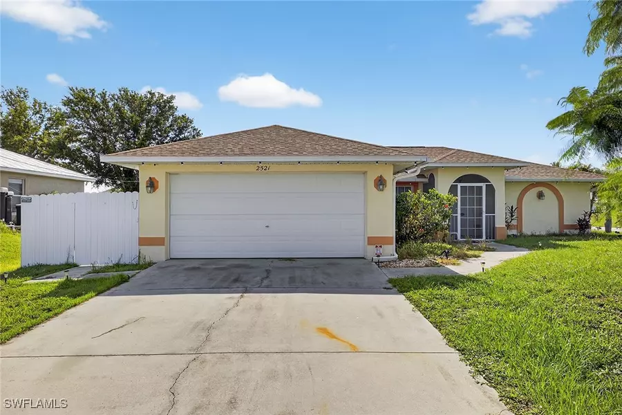 2521 NE 1st PL, Cape Coral, FL 33909