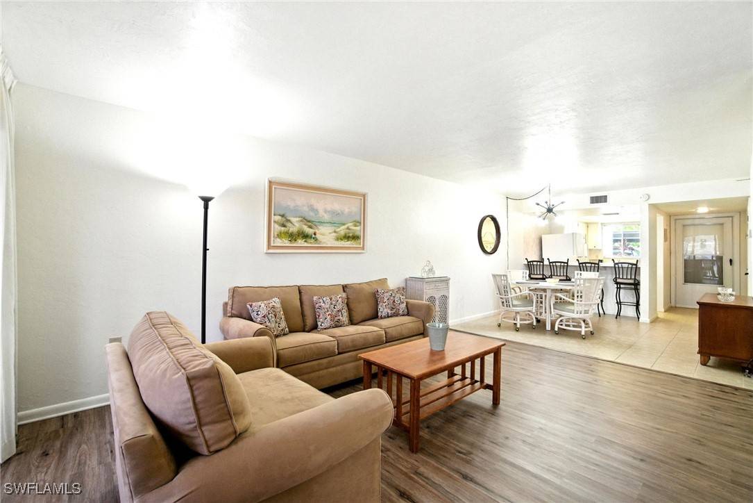 2079 Barkeley LN #6, Fort Myers, FL 33907