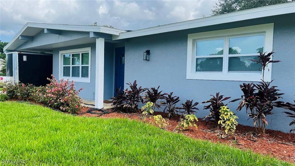 Lehigh Acres, FL 33936,4 Palm BLVD