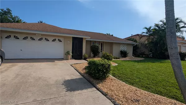 Cape Coral, FL 33990,169 SE 21st ST