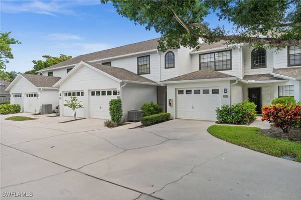 833 Meadowland DR #B, Naples, FL 34108