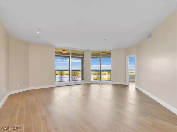 1001 Arbor Lake DR #1102, Naples, FL 34110